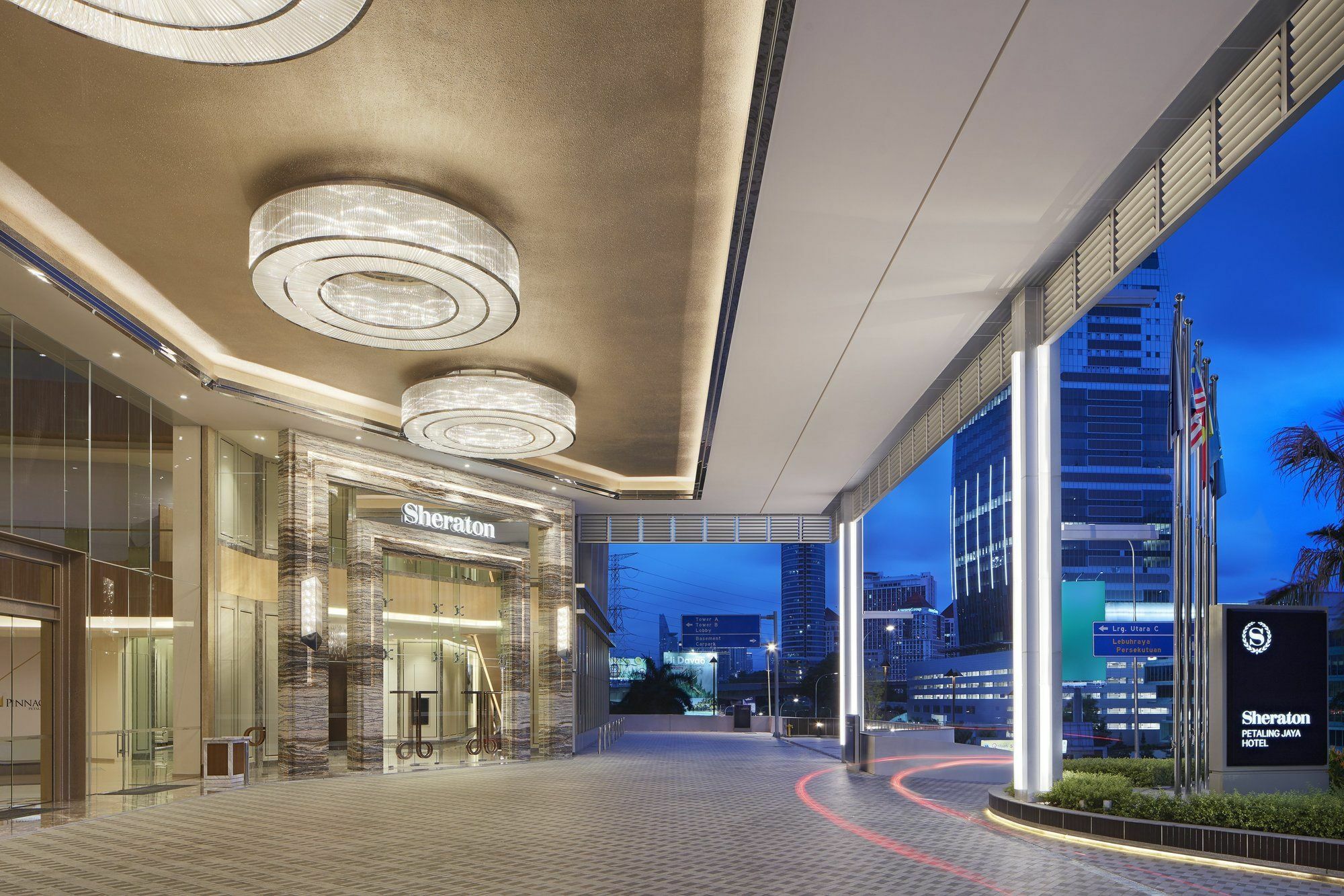 Sheraton Petaling Jaya Hotel Exterior photo